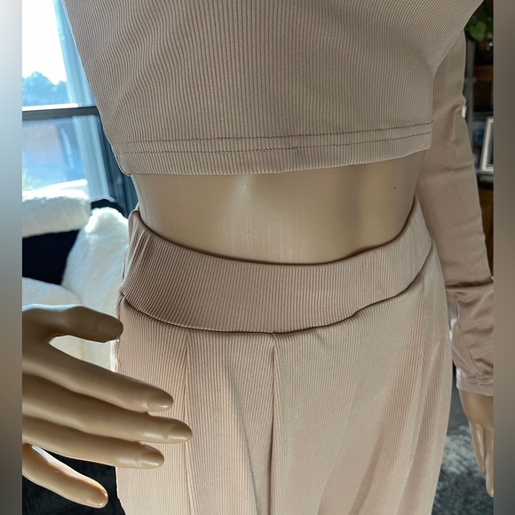 Women’s 2pcs Solid Skinny Crop To & Pleated Pants Size Large - Picture 6 of 12